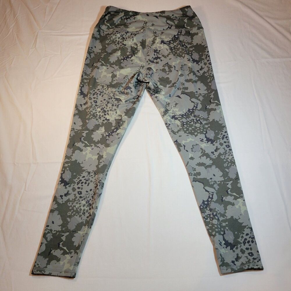 Maurices M Ultra High Rise Leggings Women Gray Floral Camo Poly Stretch YogaPant